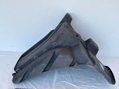 Freightliner Cascadia 125 Inner Fender