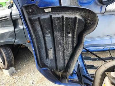 Freightliner Cascadia 126 Inner Fender