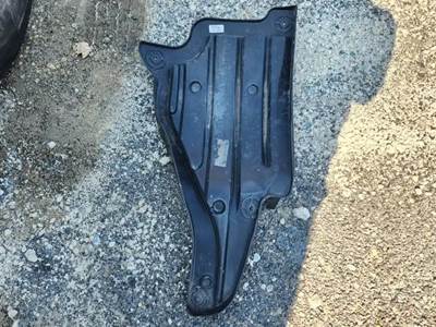 Freightliner Cascadia 126 Inner Fender