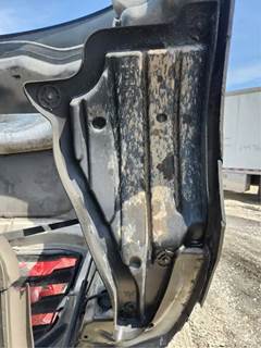 Freightliner Cascadia 126 Inner Fender