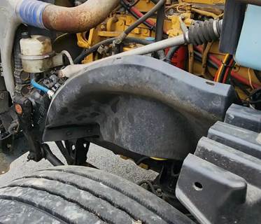 Freightliner Columbia 120 Inner Fender