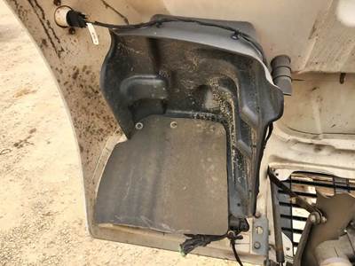 Freightliner M2 106 Inner Fender