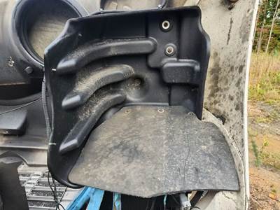 Freightliner M2 106 Inner Fender