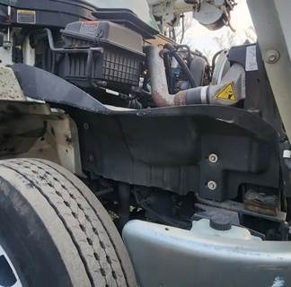 International DuraStar 4300 Inner Fender