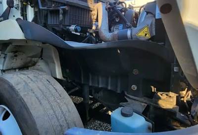 International DuraStar 4300 Inner Fender