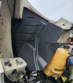 International DuraStar 4300 Inner Fender