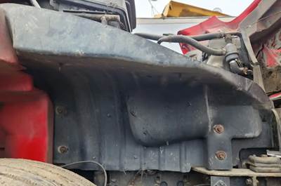 International DuraStar 4300 Inner Fender