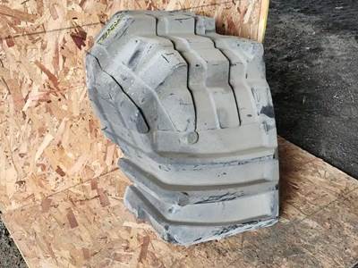 International LT625 Inner Fender