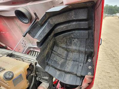 International LT625 Inner Fender