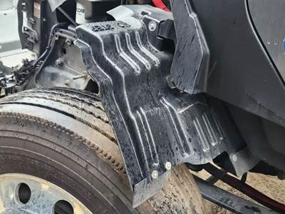 Kenworth T680 Inner Fender