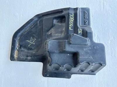 Peterbilt 579 Inner Fender