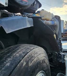 Volvo VNL Inner Fender