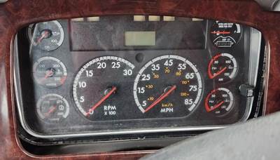 Freightliner 114SD Instrument Panel Cluster