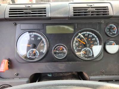Freightliner Cascadia 113 Instrument Panel Cluster