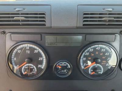 Freightliner Cascadia 113 Instrument Panel Cluster