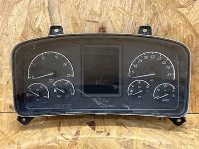 Freightliner Cascadia 116 Instrument Panel Cluster for a 2019 Freightliner Cascadia 116 Day Cab