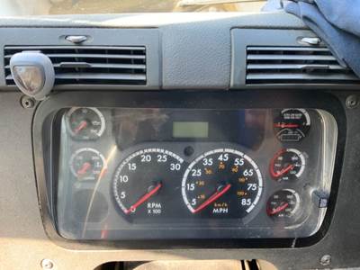 Freightliner Cascadia 125 Instrument Panel Cluster
