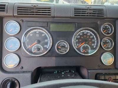Freightliner Cascadia 125 Instrument Panel Cluster