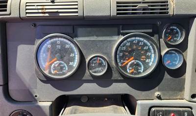Freightliner Cascadia 125 Instrument Panel Cluster