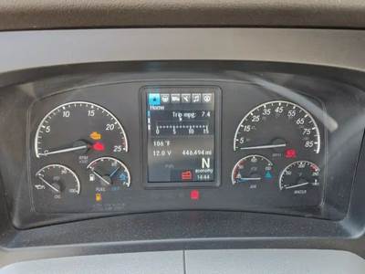 Freightliner Cascadia 126 Instrument Panel Cluster