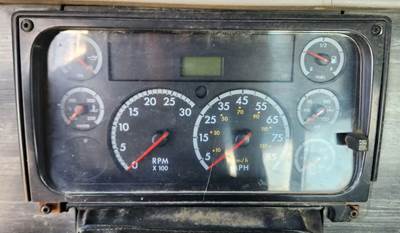 Freightliner Columbia 120 Instrument Panel Cluster