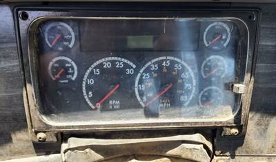 Freightliner Columbia 120 Instrument Panel Cluster