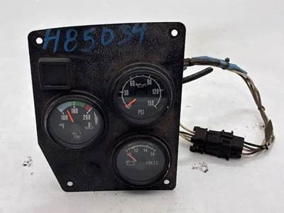 Freightliner Columbia 120 Instrument Panel Cluster