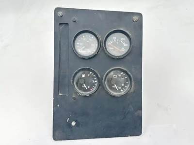 Freightliner FC80 Instrument Panel Cluster for a 2007 Freightliner FC80 Cargo