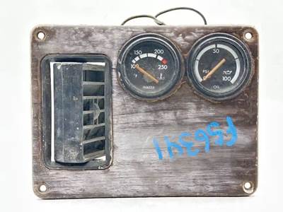 Freightliner FLD112 Instrument Panel Cluster