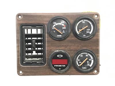 Freightliner FLD112 Instrument Panel Cluster for a 1997 Freightliner FLD112SD