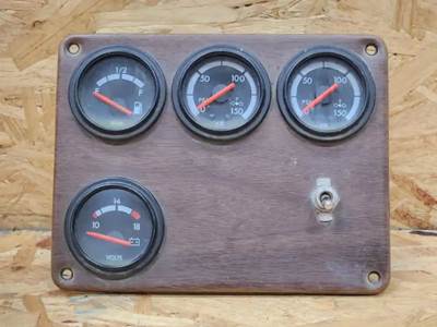 Freightliner FLD112SD Instrument Panel Cluster