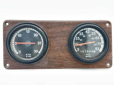 Freightliner FLD120 Instrument Panel Cluster