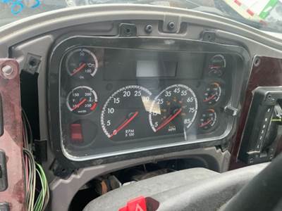Freightliner M2 106 Instrument Panel Cluster