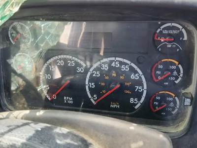 Freightliner M2 106 Instrument Panel Cluster