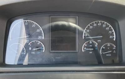 Freightliner M2 106 Instrument Panel Cluster