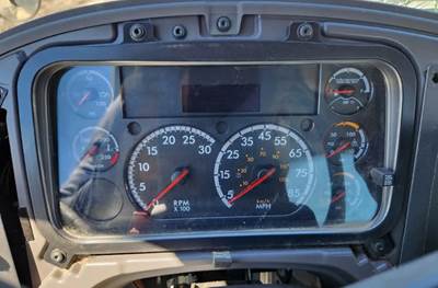 Freightliner M2 106 Instrument Panel Cluster