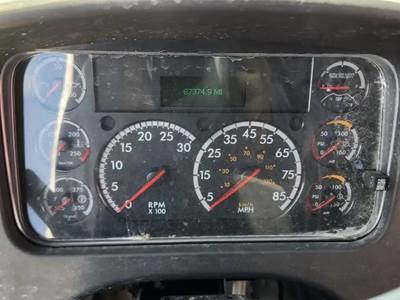Freightliner M2 106 Instrument Panel Cluster
