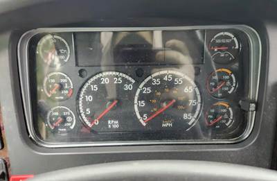 Freightliner M2 106 Instrument Panel Cluster