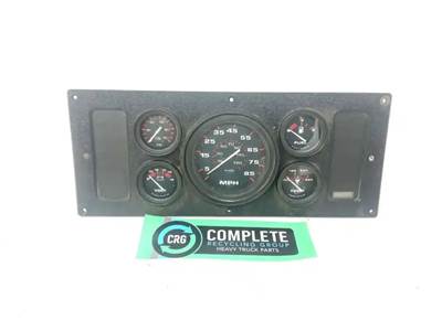 Freightliner MT55 Instrument Panel Cluster for a 2001 Freightliner MT55 Chassis