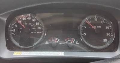 Hino 268 Instrument Panel Cluster