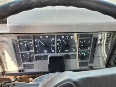 International 2574 Instrument Panel Cluster