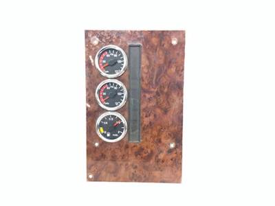International 9200i Instrument Panel Cluster