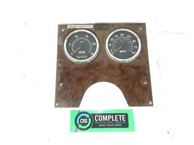 International 9200i Instrument Panel Cluster