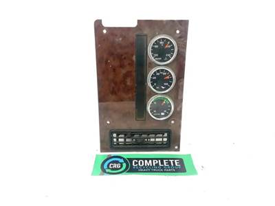 International 9200i Instrument Panel Cluster