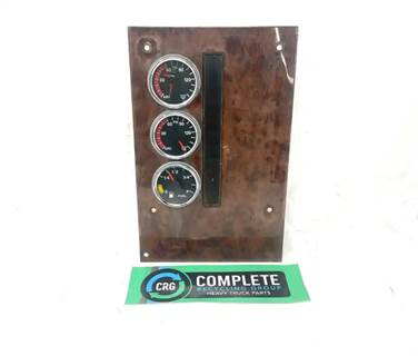 International 9200i Instrument Panel Cluster