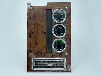 International 9200i Instrument Panel Cluster