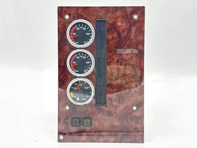International 9200i Instrument Panel Cluster