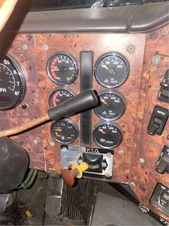 International 9400 Instrument Panel Cluster