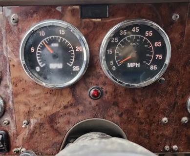 International 9400i Instrument Panel Cluster