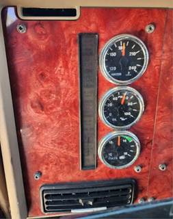 International 9400i Instrument Panel Cluster